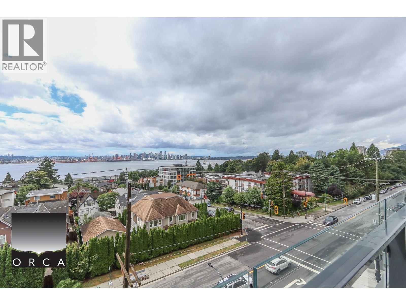 505 422 E 3rd Street Property Photo 16