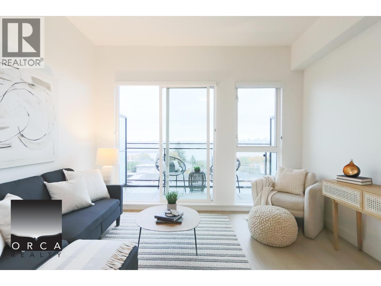 505 422 E 3rd Street Property Photo 17