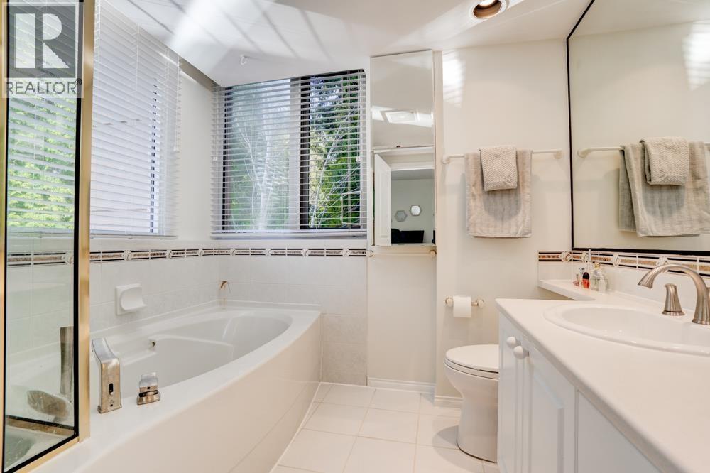 5775 Hampton Place #301 Property Photo 20