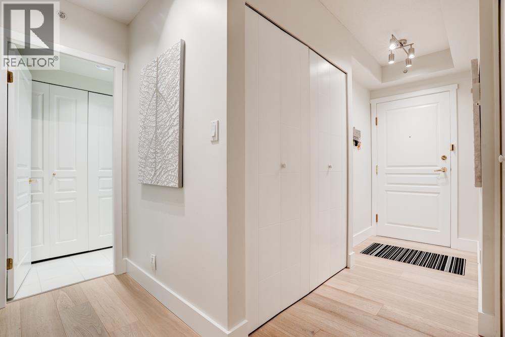 5775 Hampton Place #301 Property Photo 23