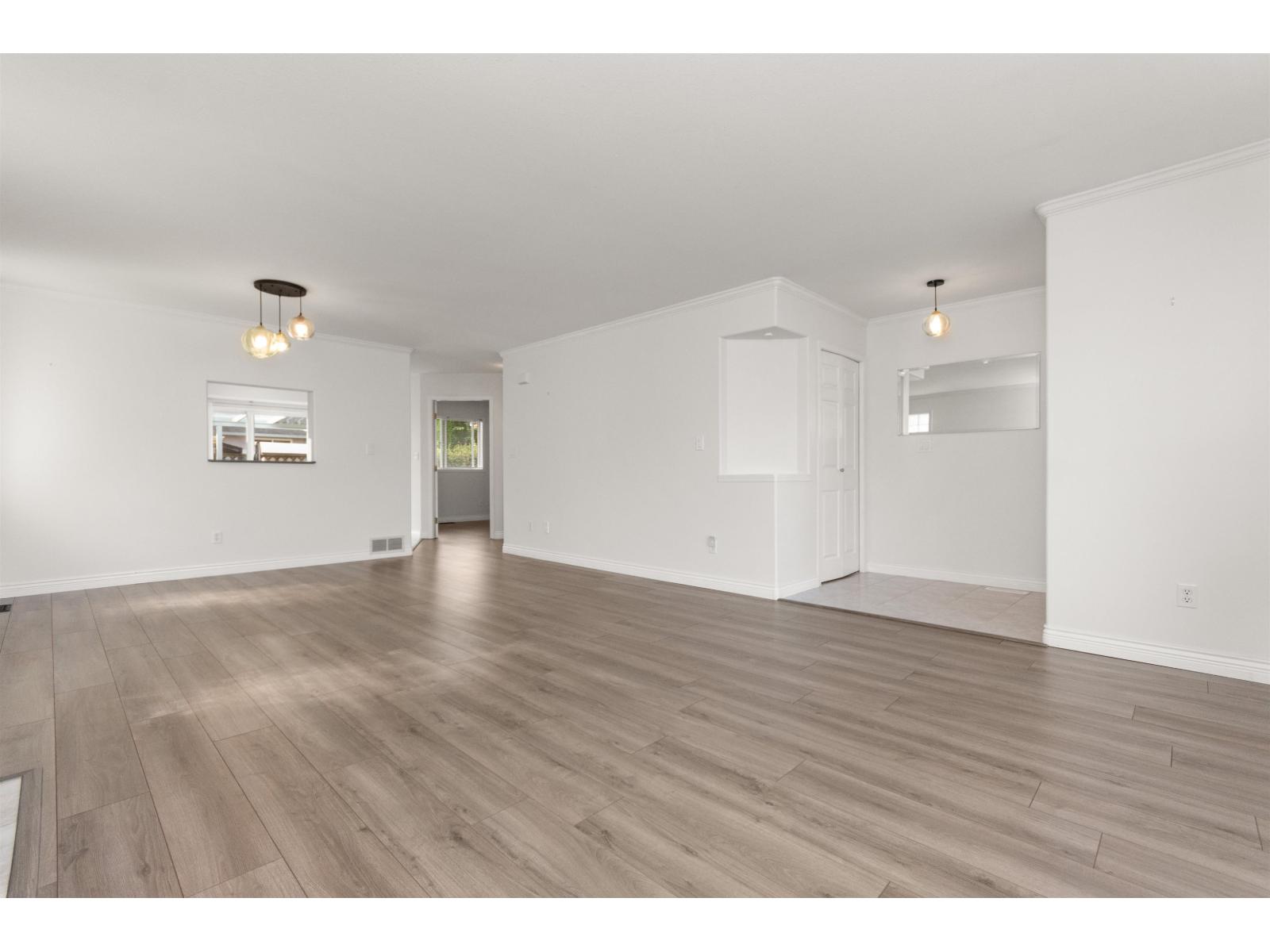 9 9420 Woodbine Street, Chilliwack Proper East Property Photo 3