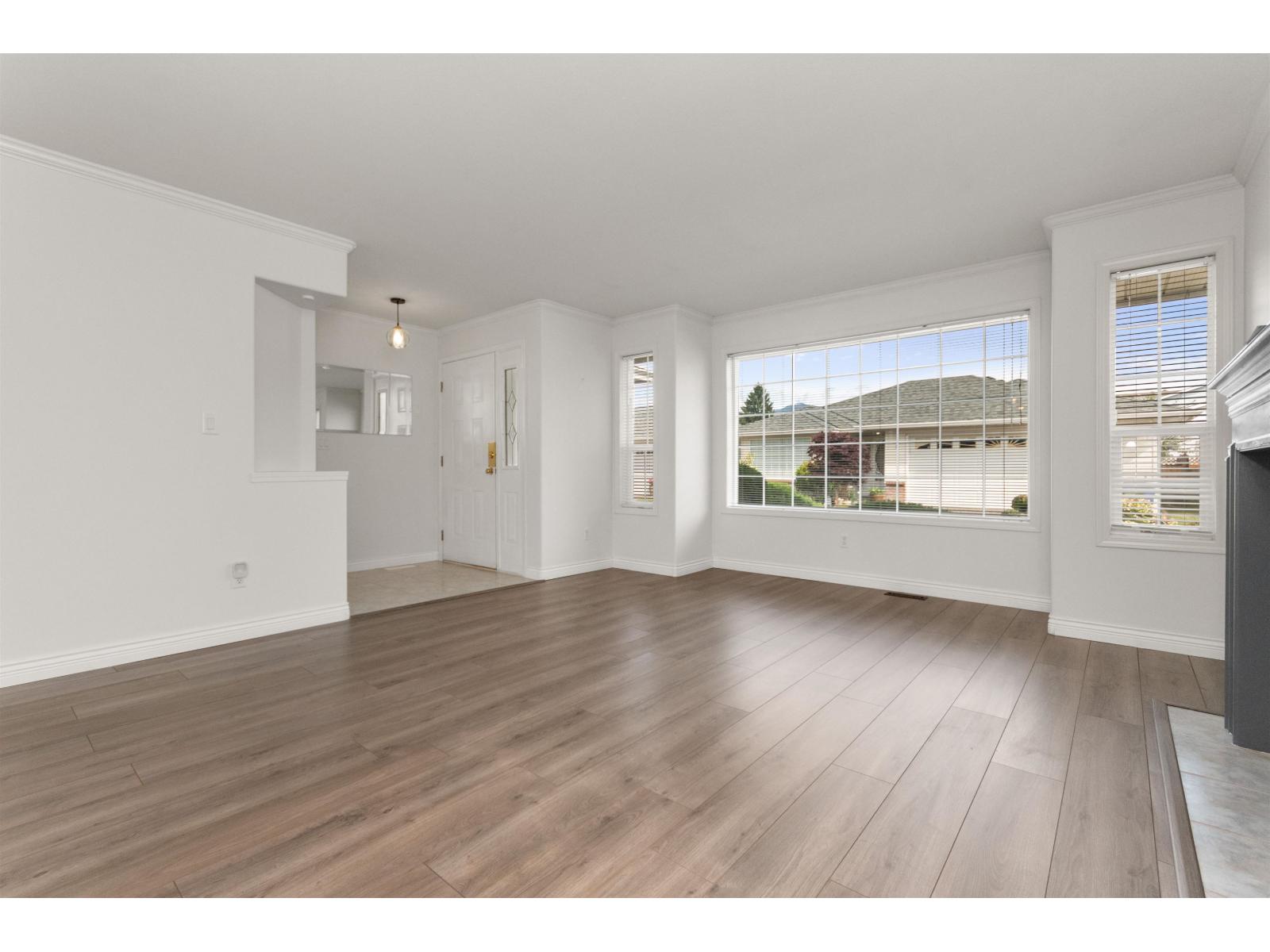 9 9420 Woodbine Street, Chilliwack Proper East Property Photo 4