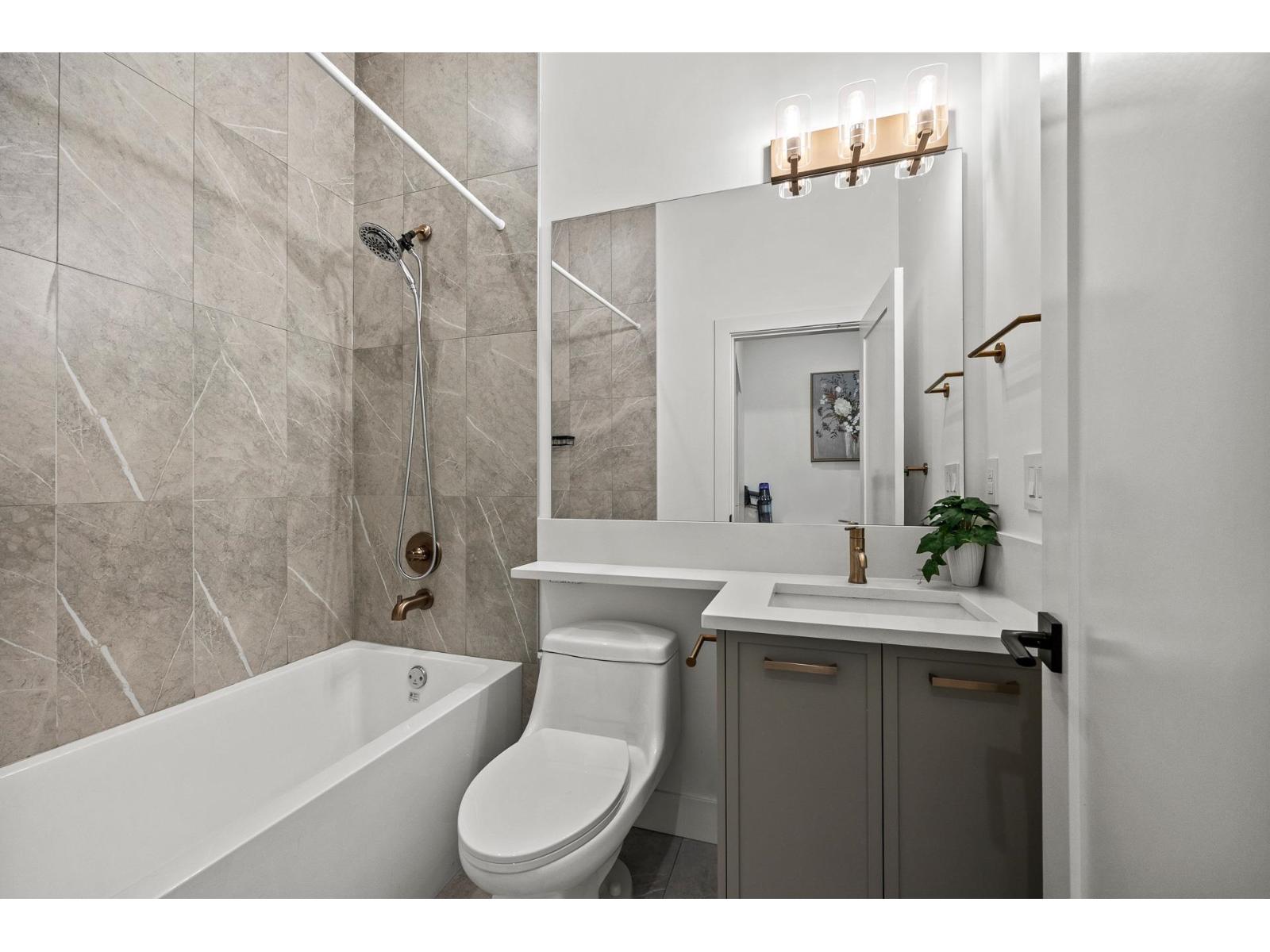 15030 28 #21 Property Photo 6