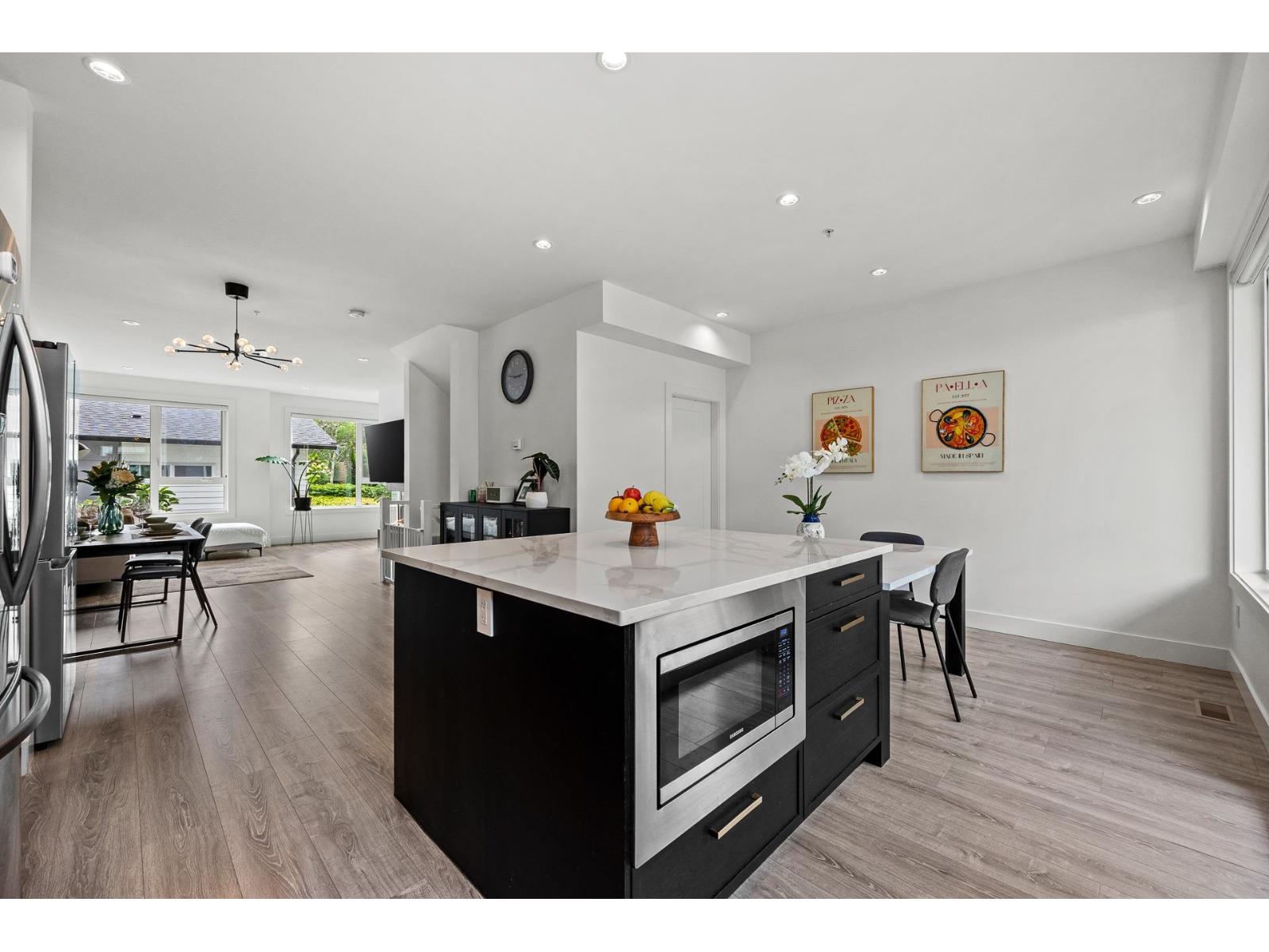 15030 28 #21 Property Photo 11