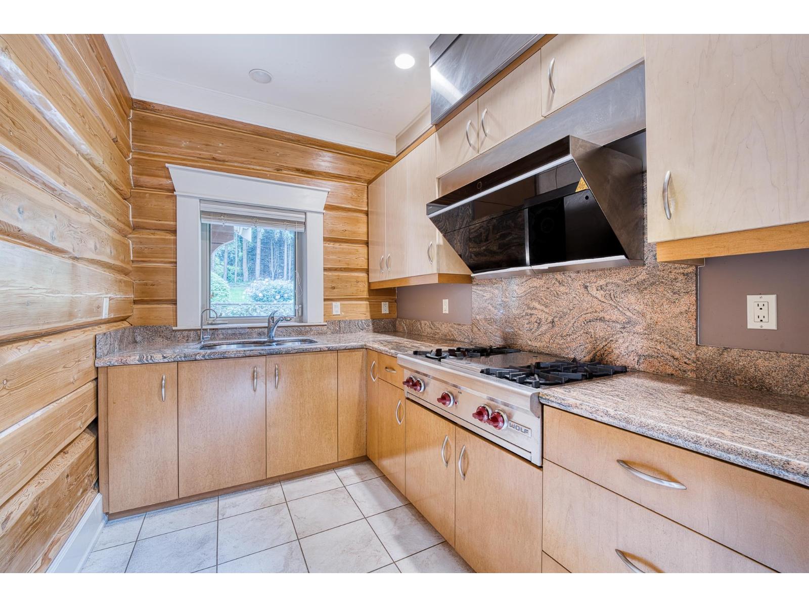 16354 30b Avenue Property Photo 17