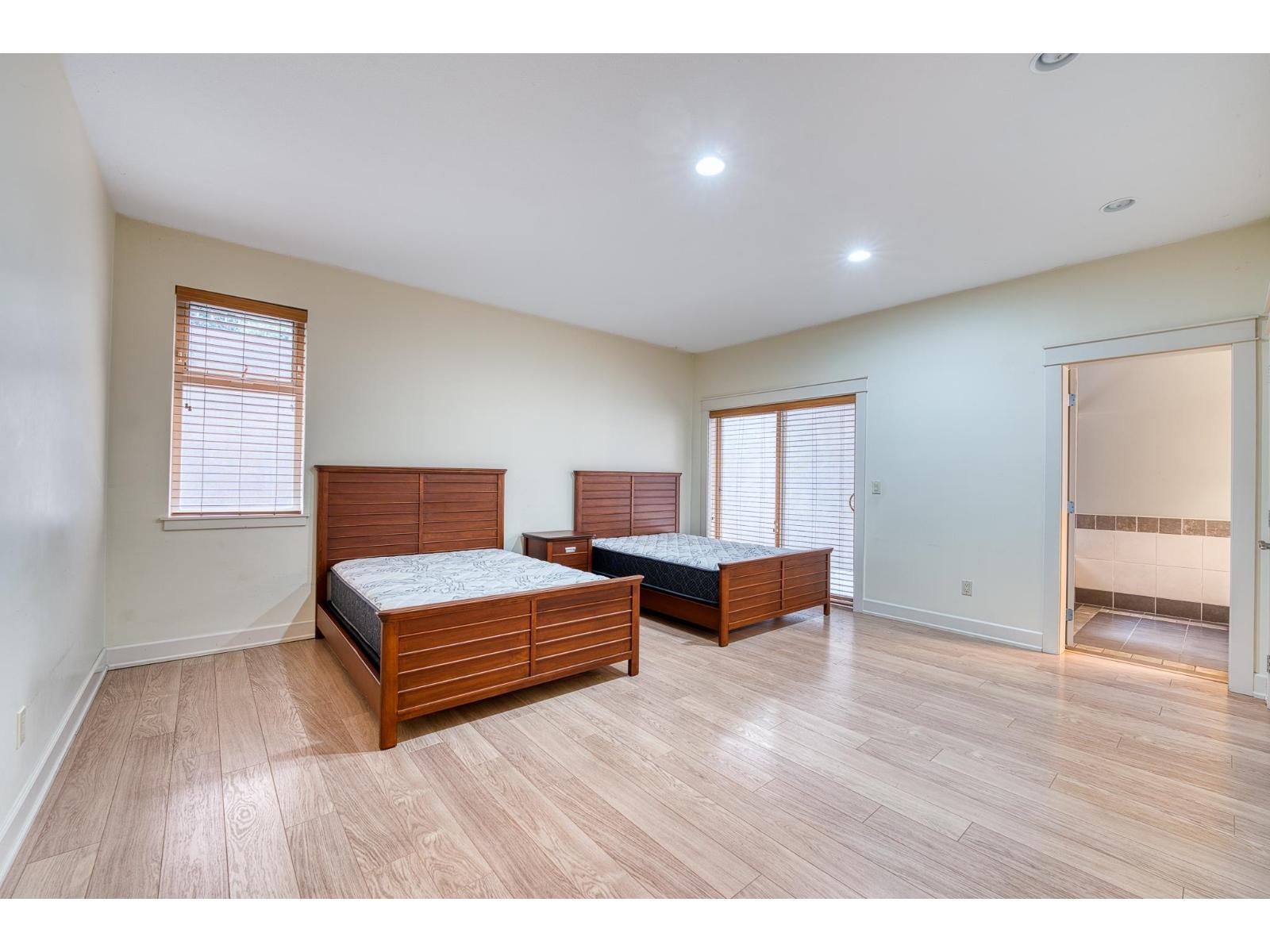 16354 30b Avenue Property Photo 33