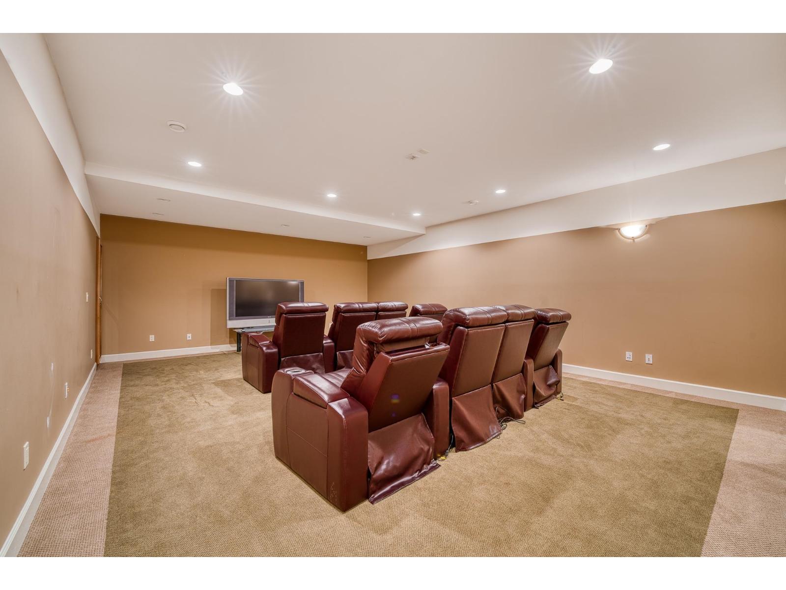 16354 30b Avenue Property Photo 37