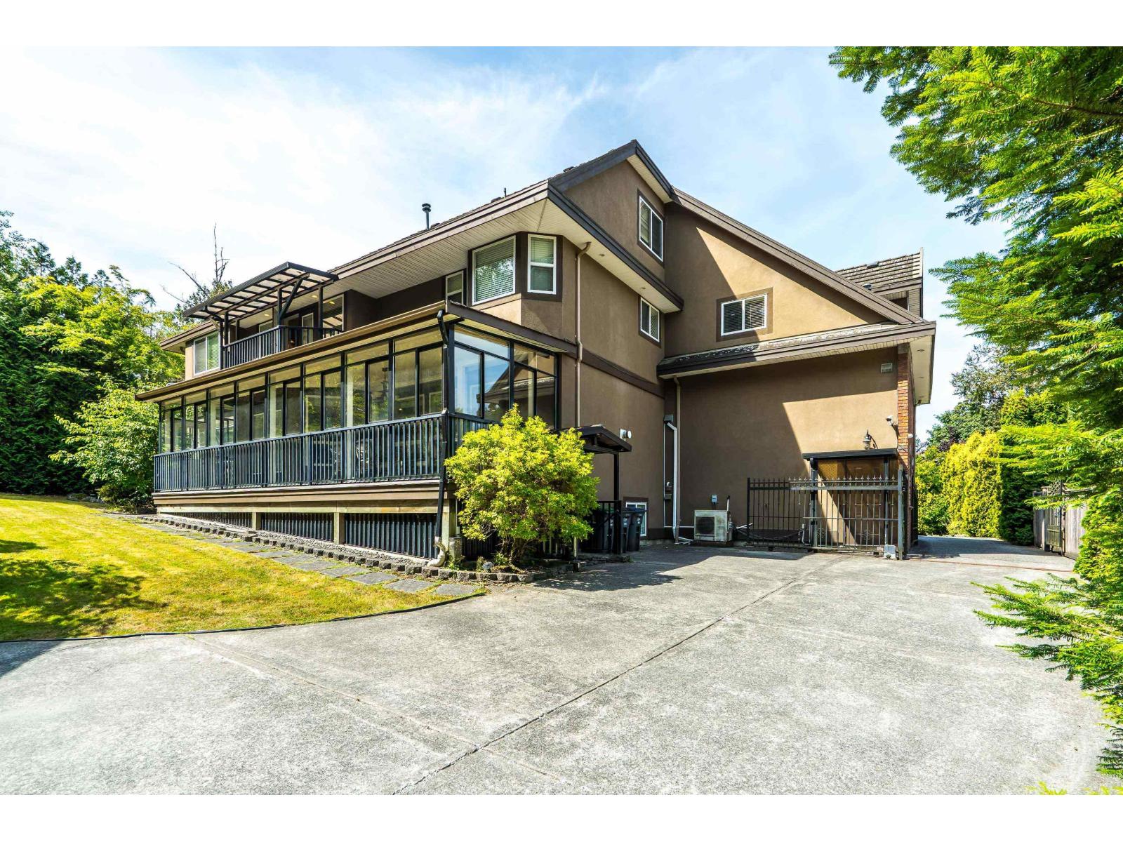 11324 161 Street Property Photo 2