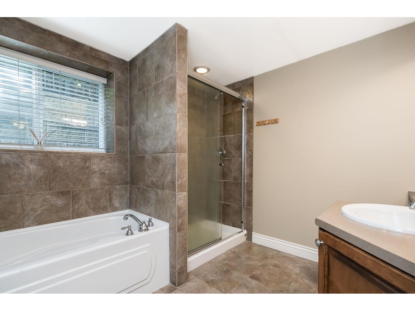 11324 161 Street Property Photo 37
