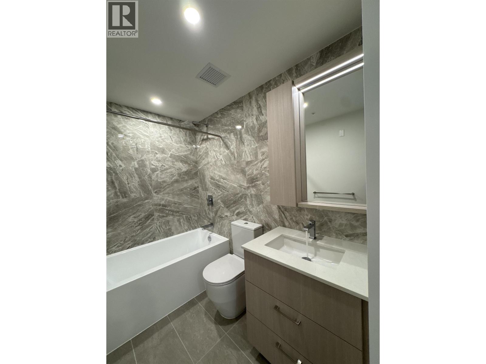 6468 Willingdon Avenue #1006 Property Photo 7