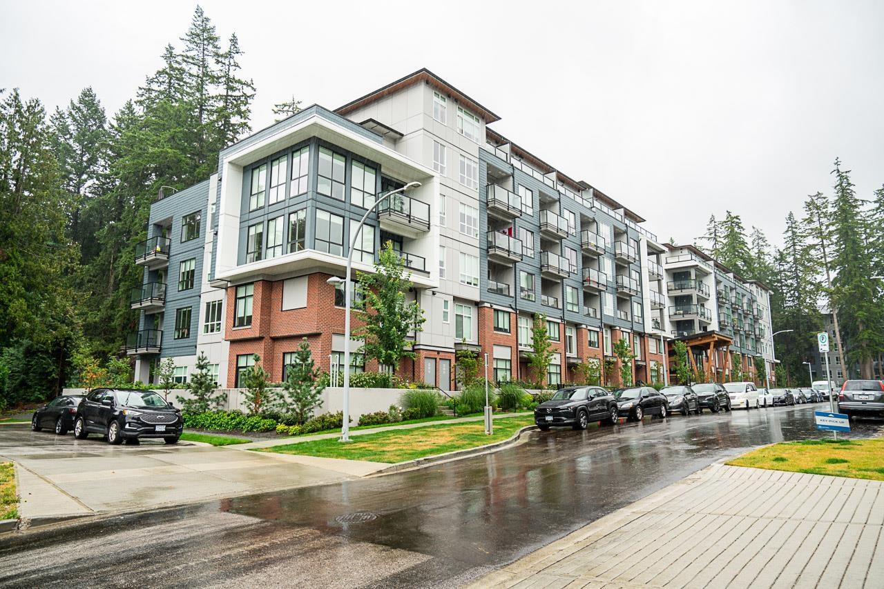 3528 146a #608 Property Photo 2