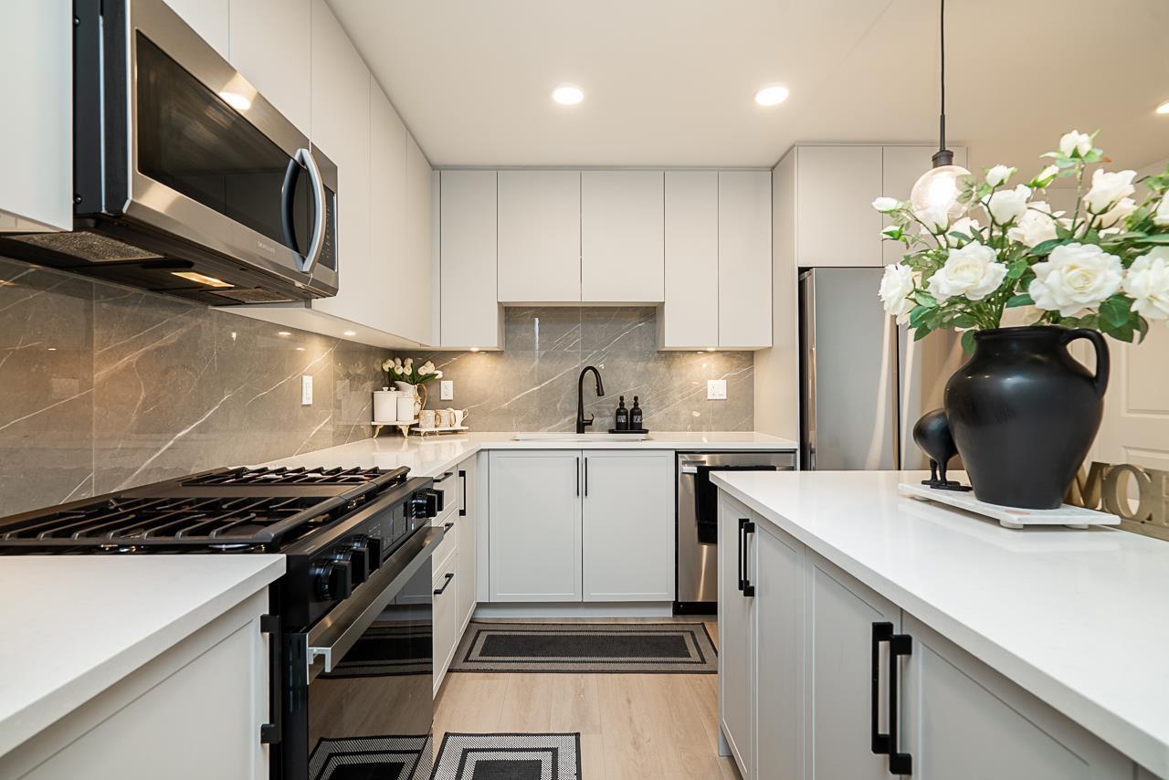 3528 146a #608 Property Photo 8