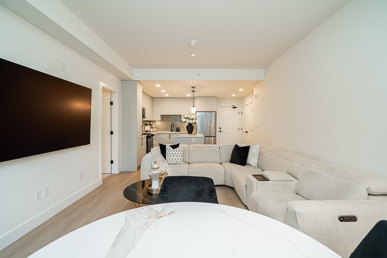 3528 146a #608 Property Photo 15