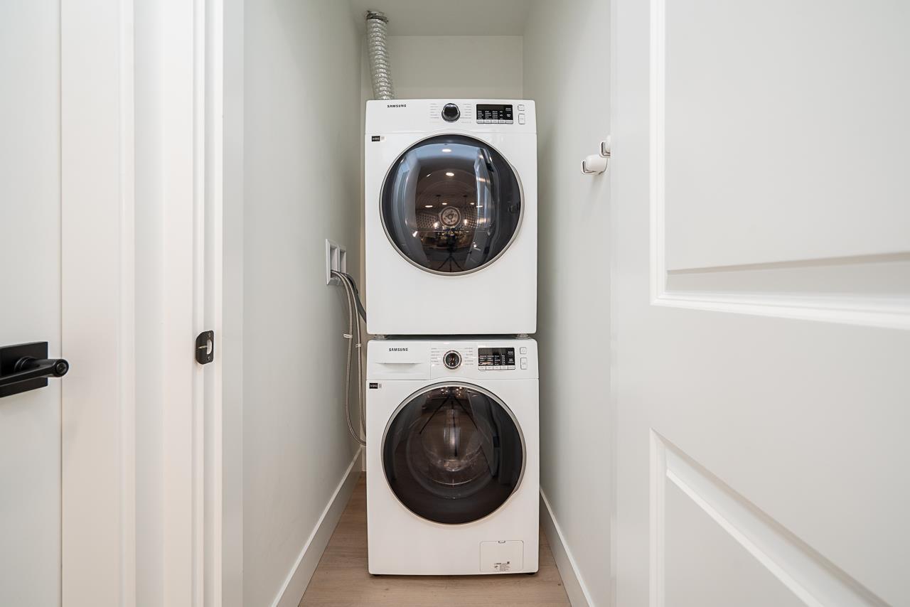 3528 146a #608 Property Photo 26