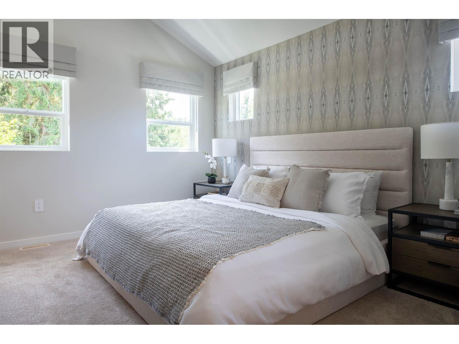 11253 252 Street Property Photo 6