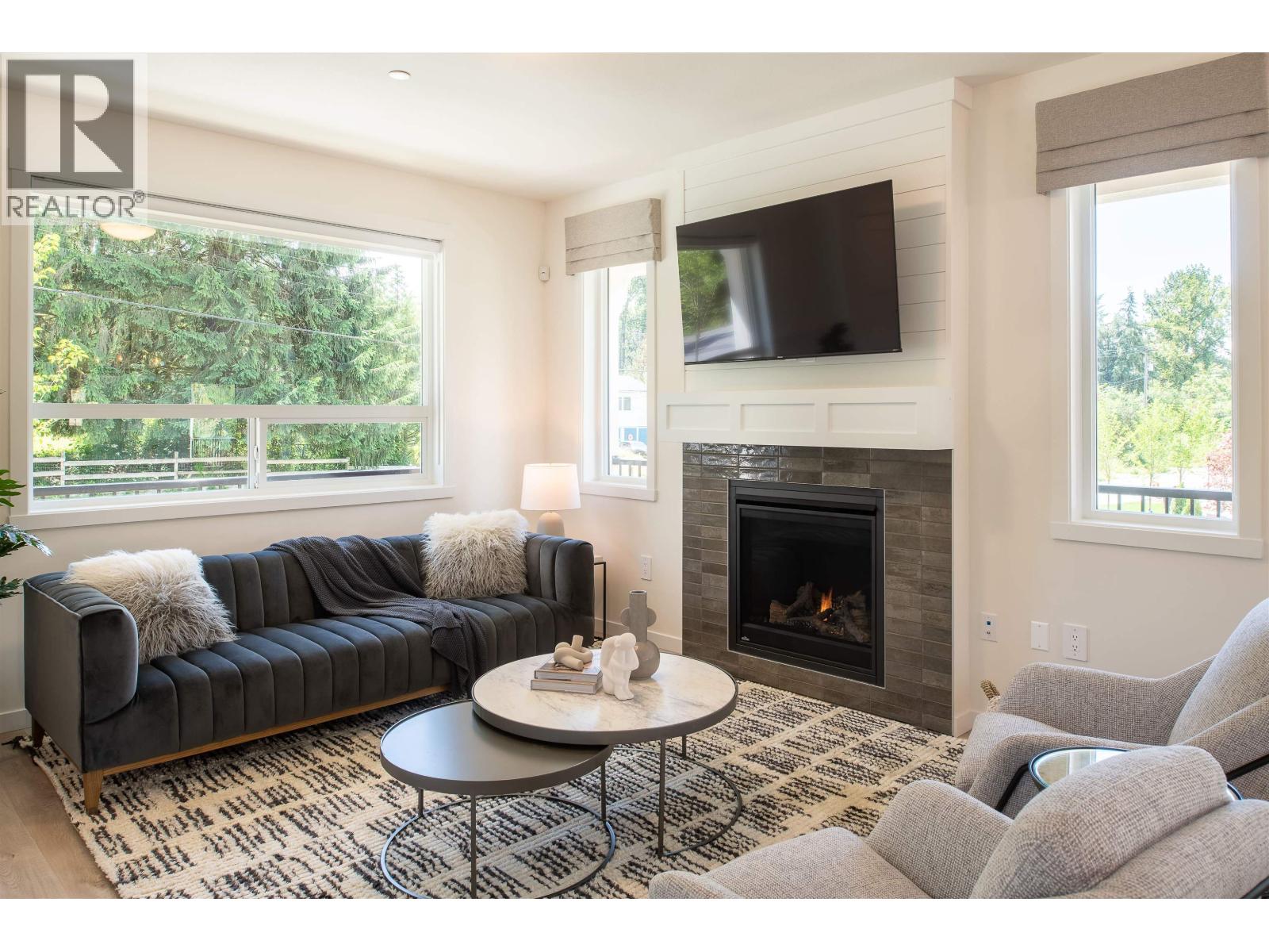 11253 252 Street Property Photo 12