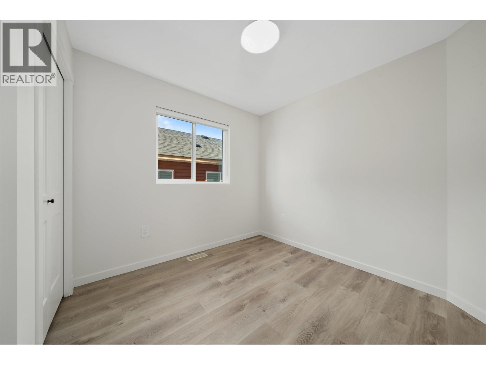 11253 252 Street Property Photo 20