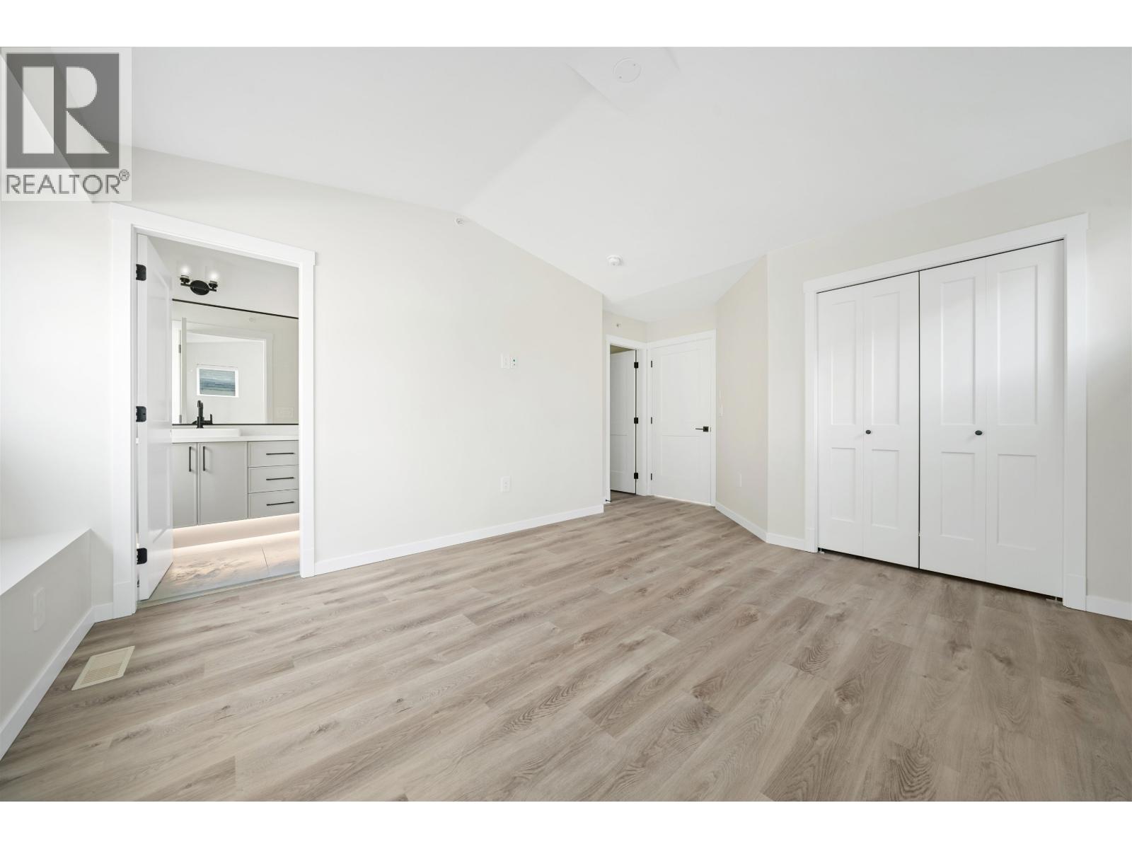 11253 252 Street Property Photo 22