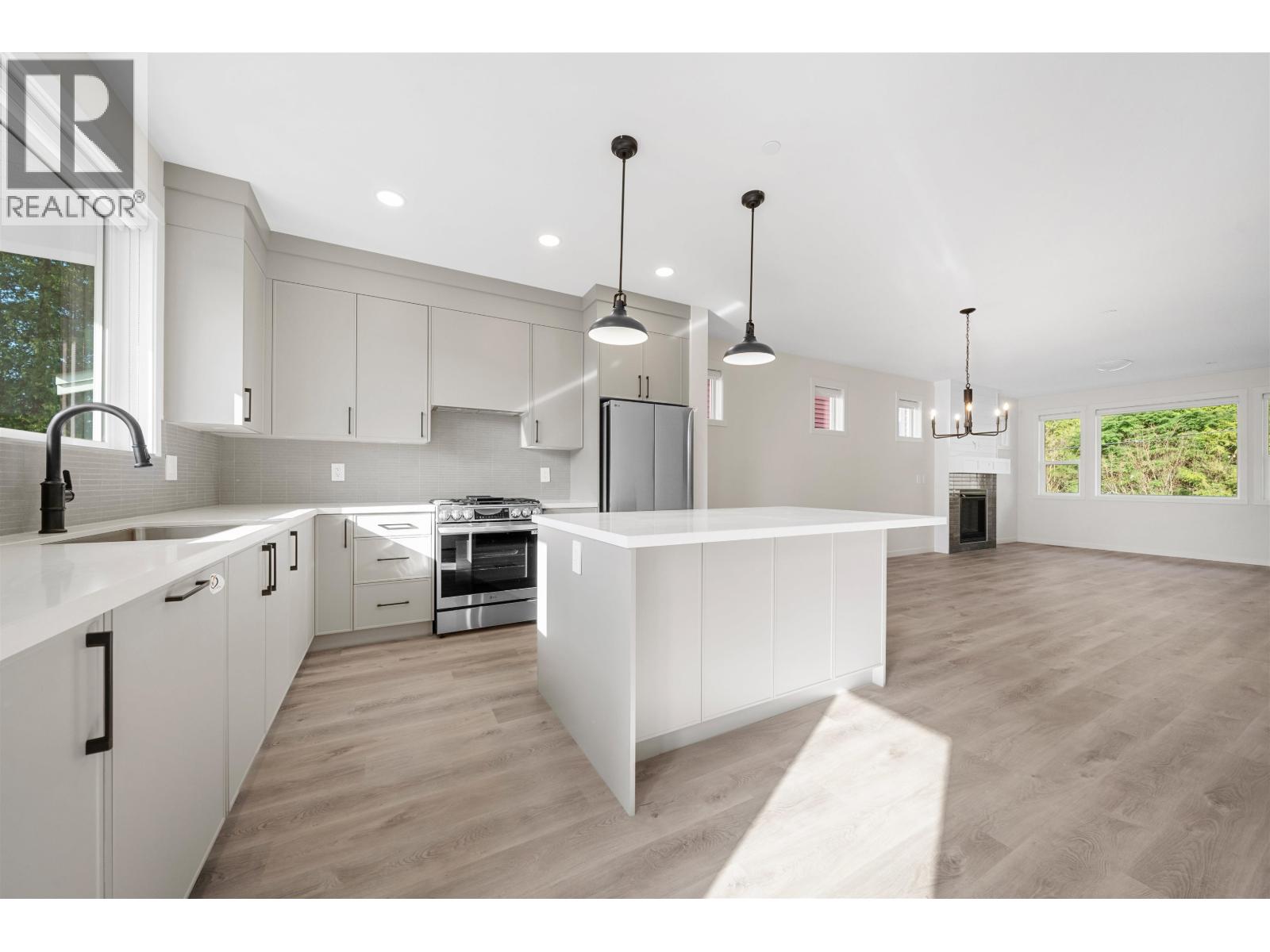 11253 252 Street Property Photo 27