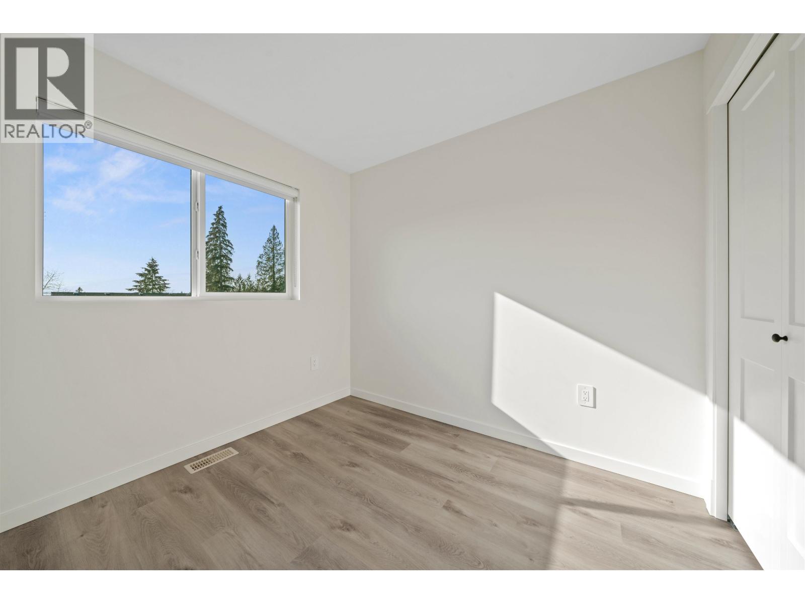 11253 252 Street Property Photo 31