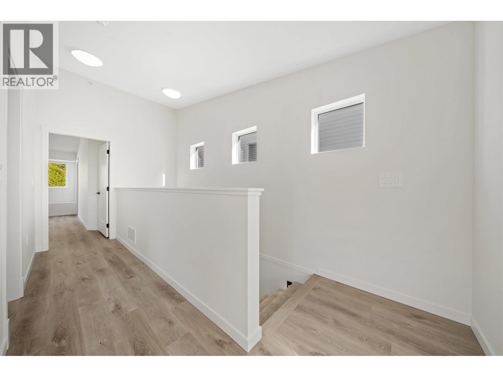 11253 252 Street Property Photo 32