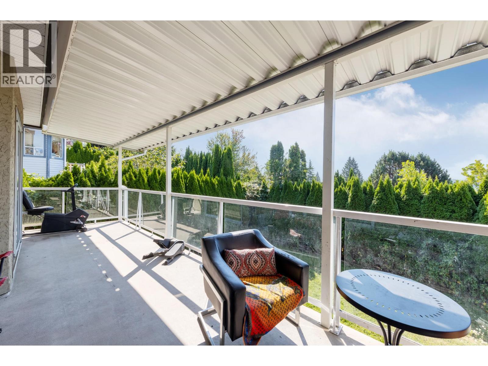 2562 Fuchsia Place Property Photo 17