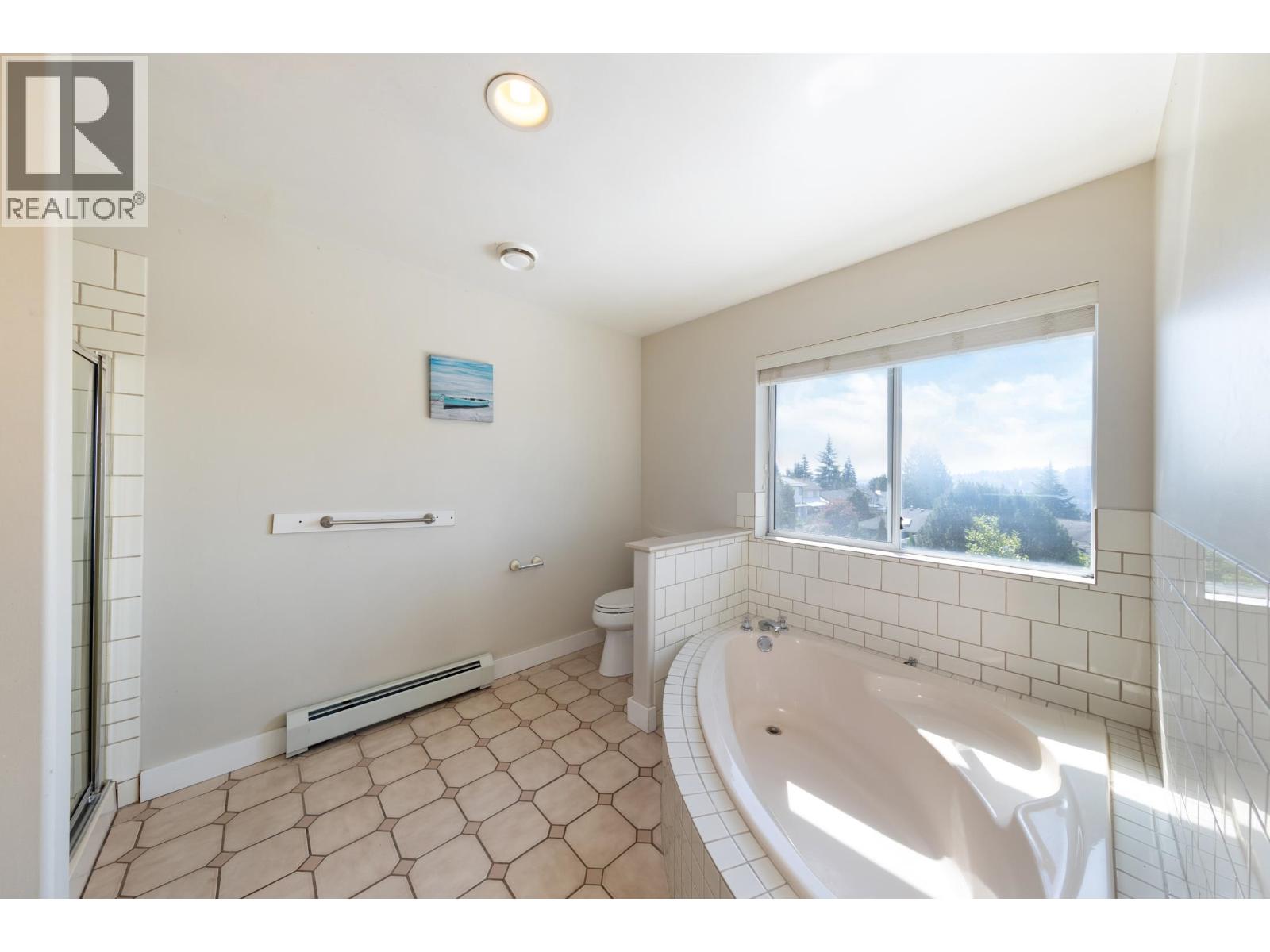 2562 Fuchsia Place Property Photo 28