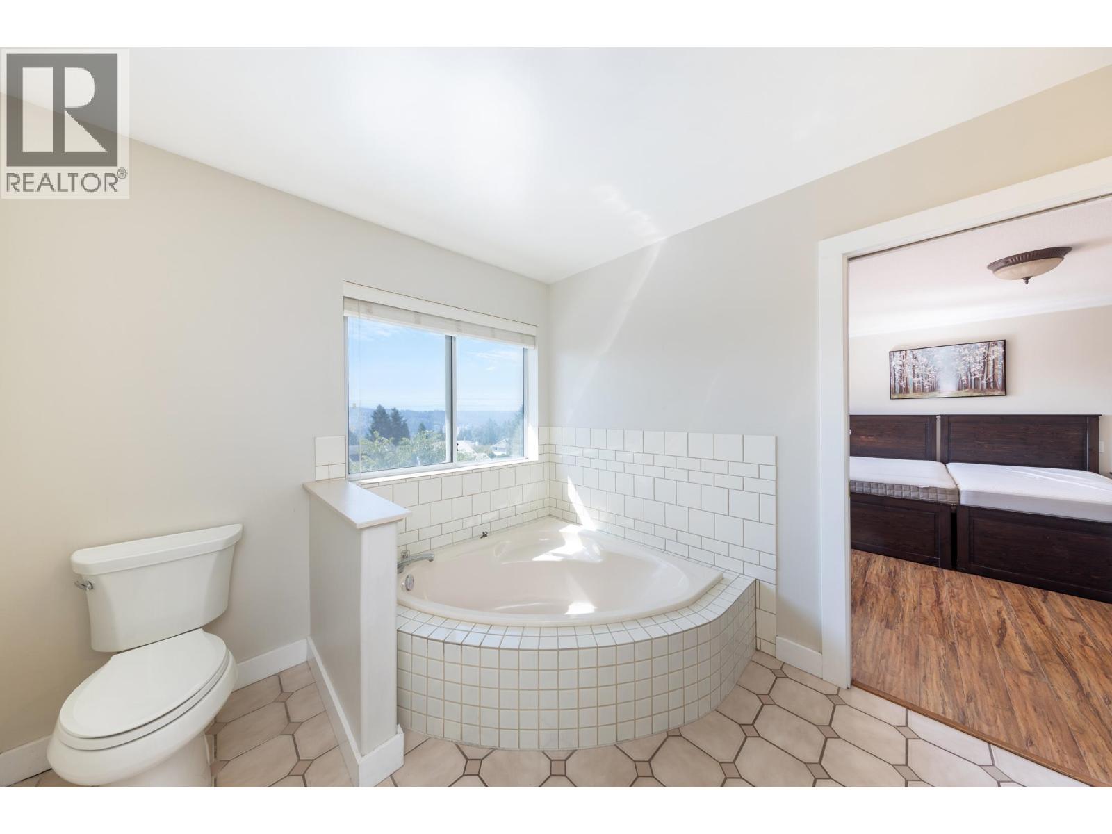 2562 Fuchsia Place Property Photo 29