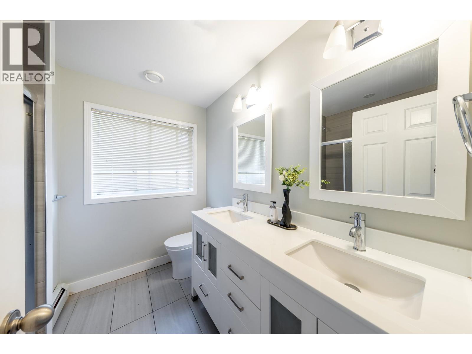 2562 Fuchsia Place Property Photo 36