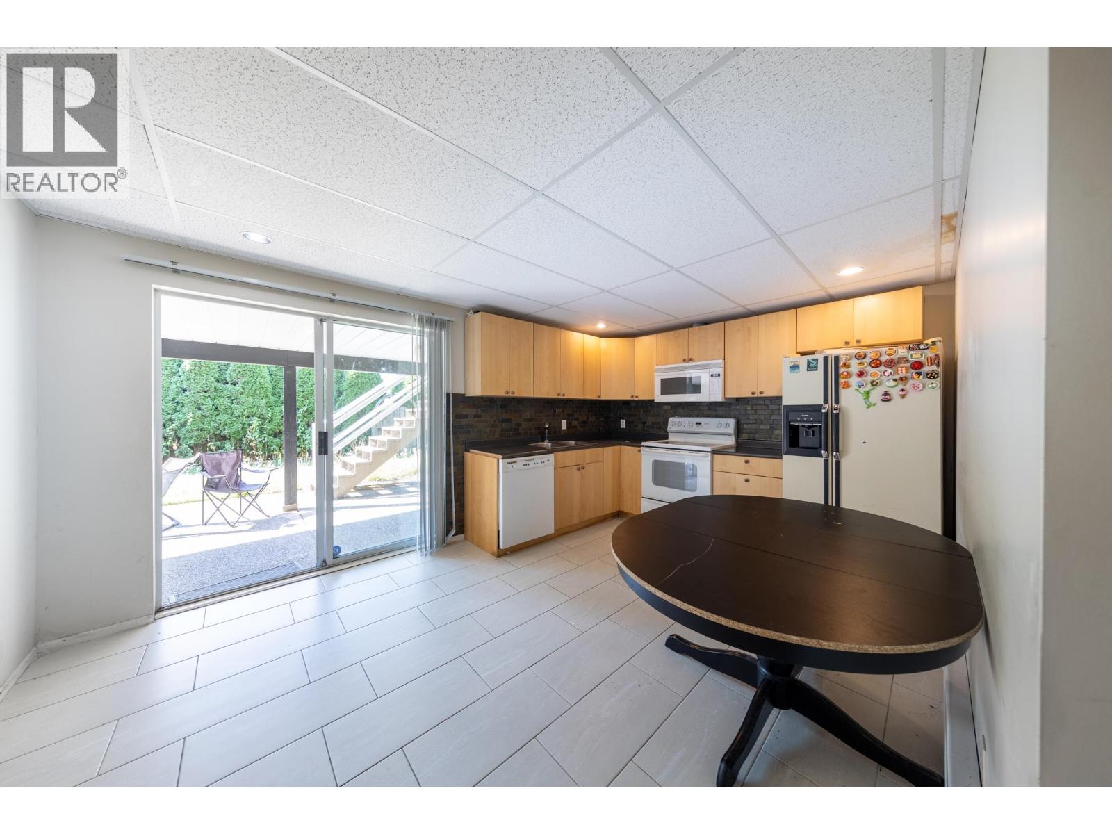 2562 Fuchsia Place Property Photo 38