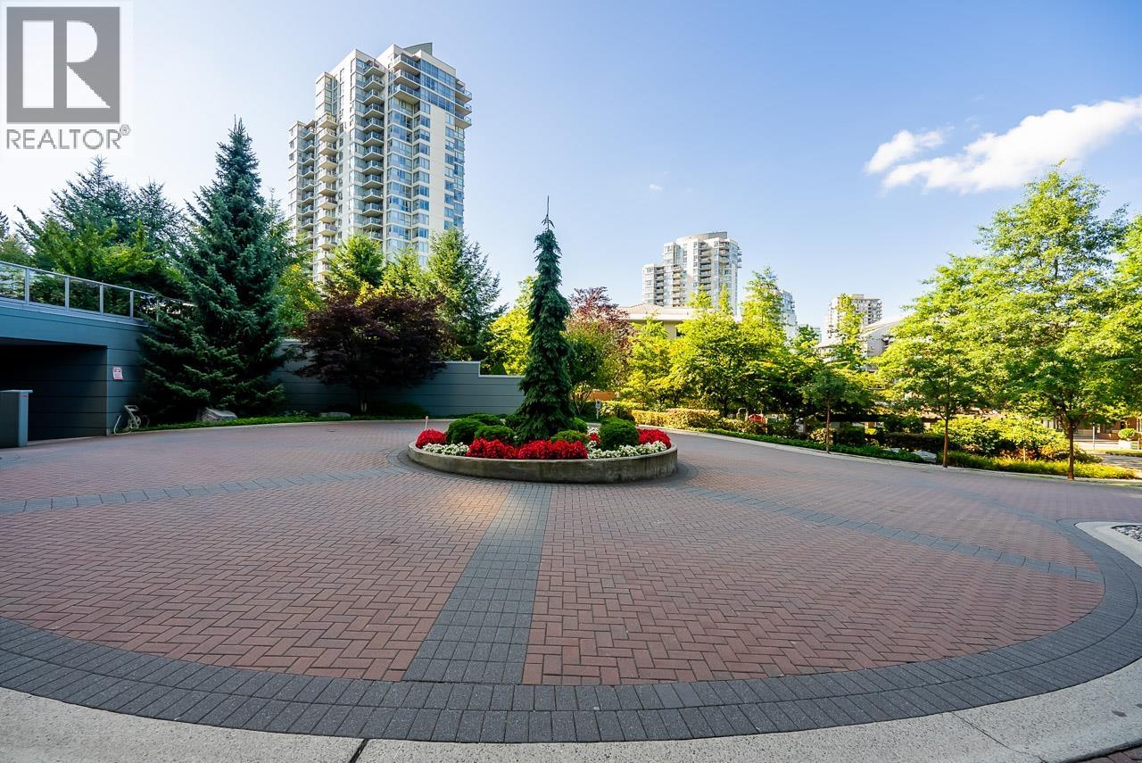 290 Newport Drive #2202 Property Photo 3