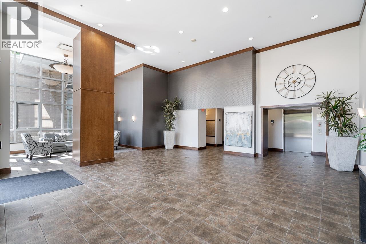 290 Newport Drive #2202 Property Photo 5