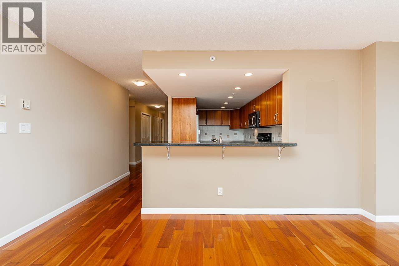 290 Newport Drive #2202 Property Photo 11