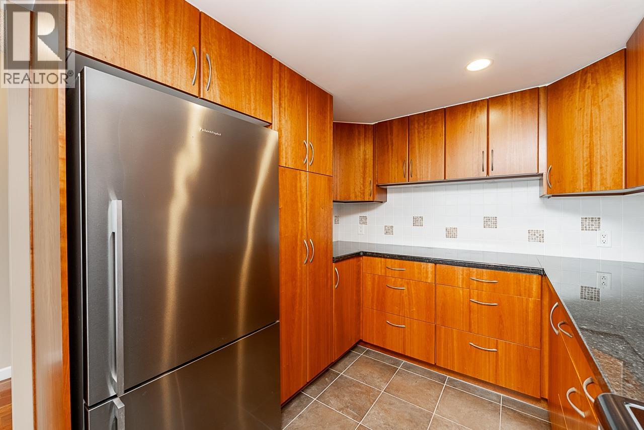 290 Newport Drive #2202 Property Photo 14