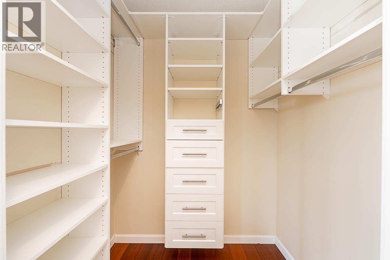 290 Newport Drive #2202 Property Photo 22