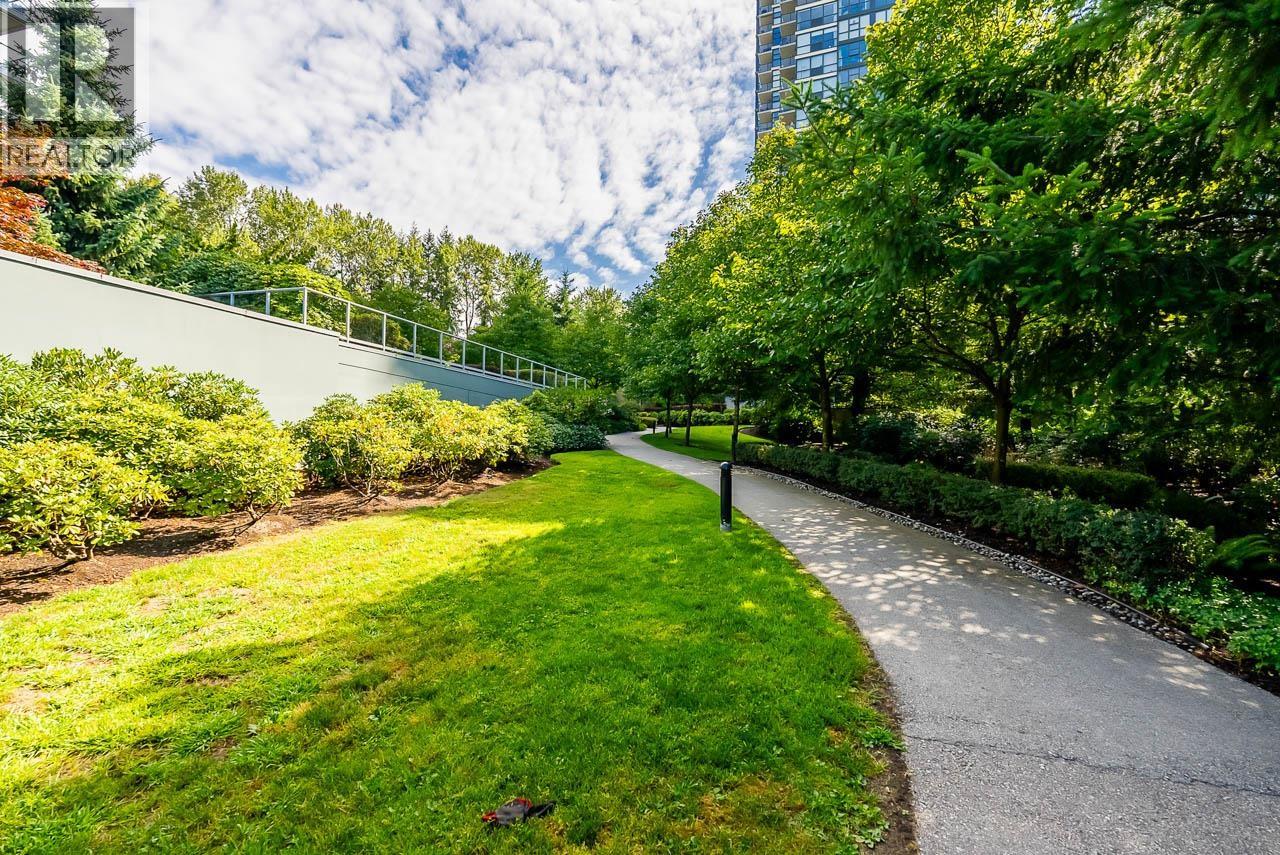 290 Newport Drive #2202 Property Photo 35