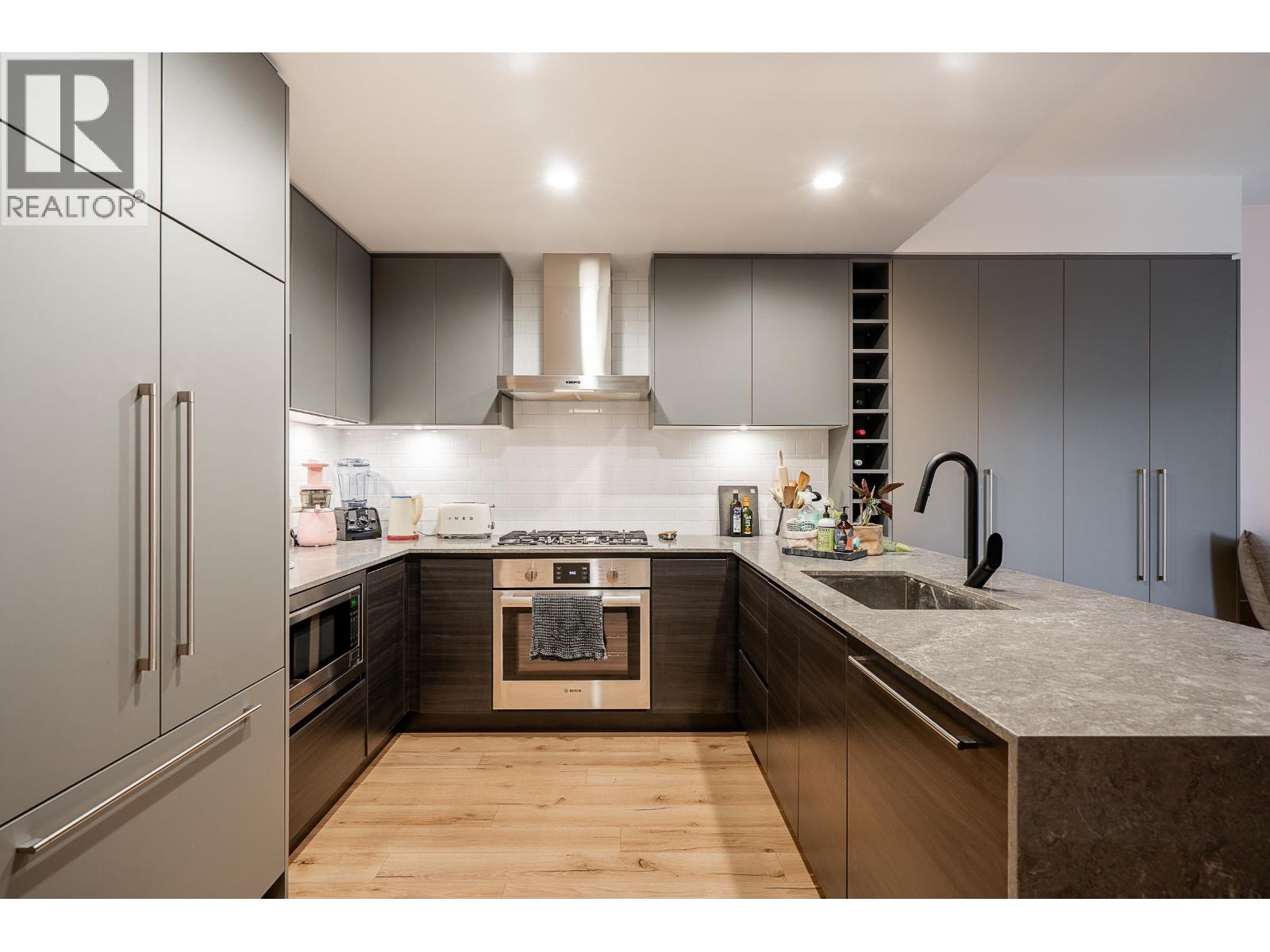 55 KLAHANIE Drive #403 Property Photo 1