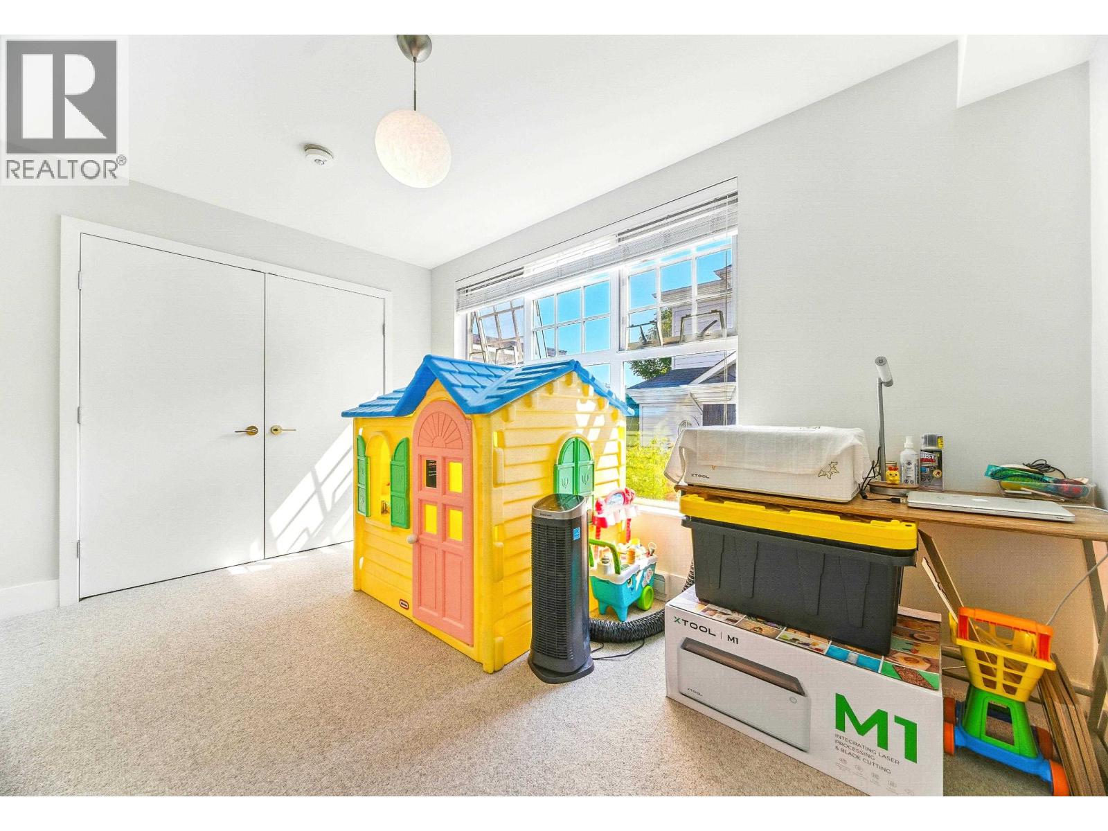 276 West 62nd Avenue Property Photo 27