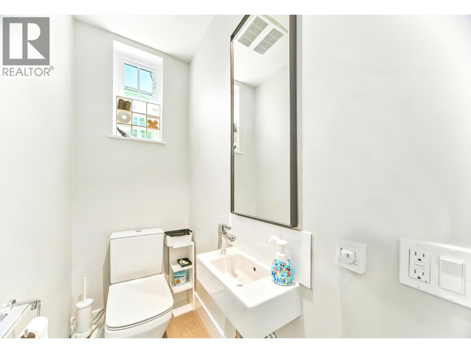 276 West 62nd Avenue Property Photo 29