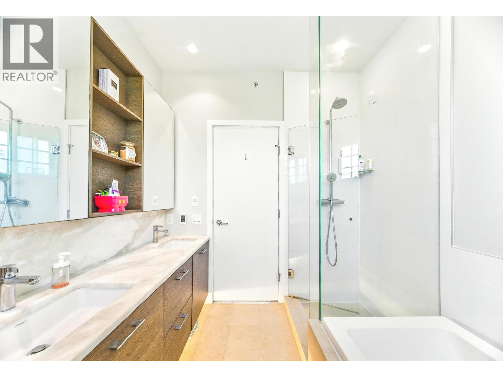 276 West 62nd Avenue Property Photo 30