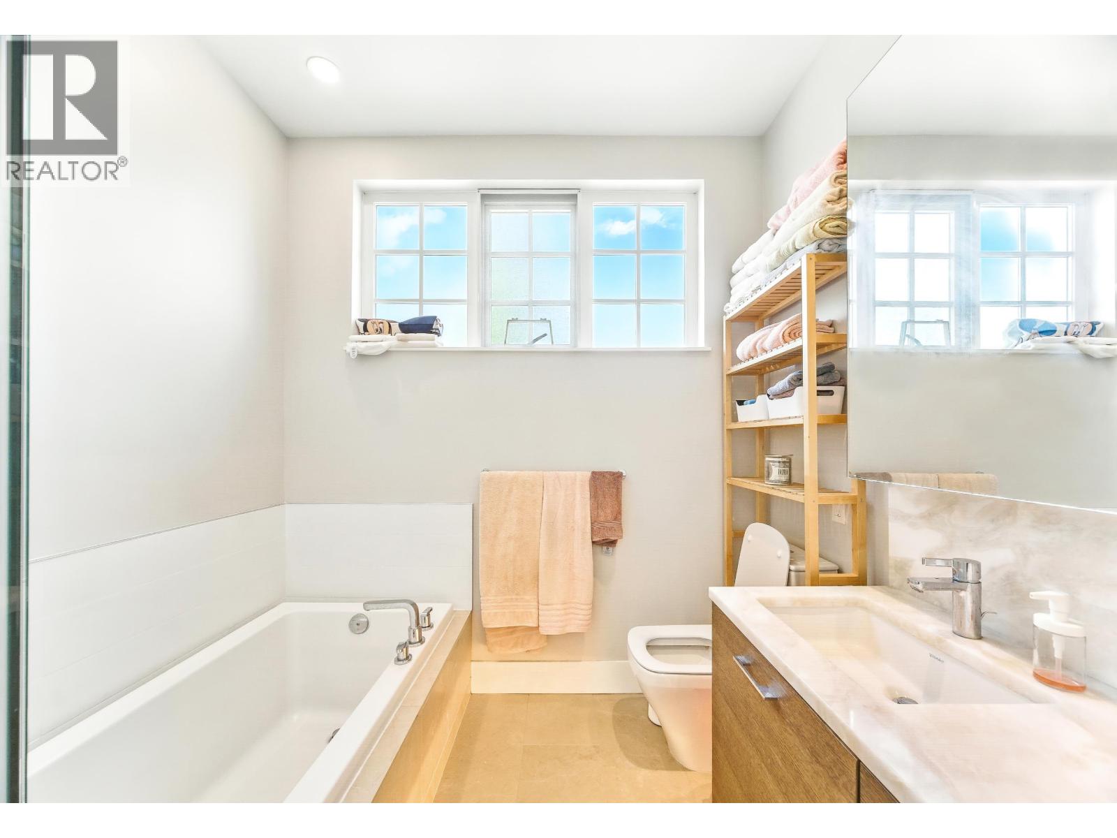 276 West 62nd Avenue Property Photo 31