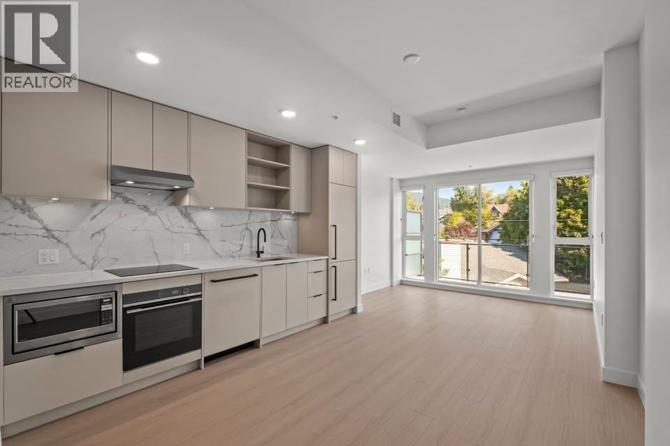 422 East 3RD Street #41* Property Photo 1