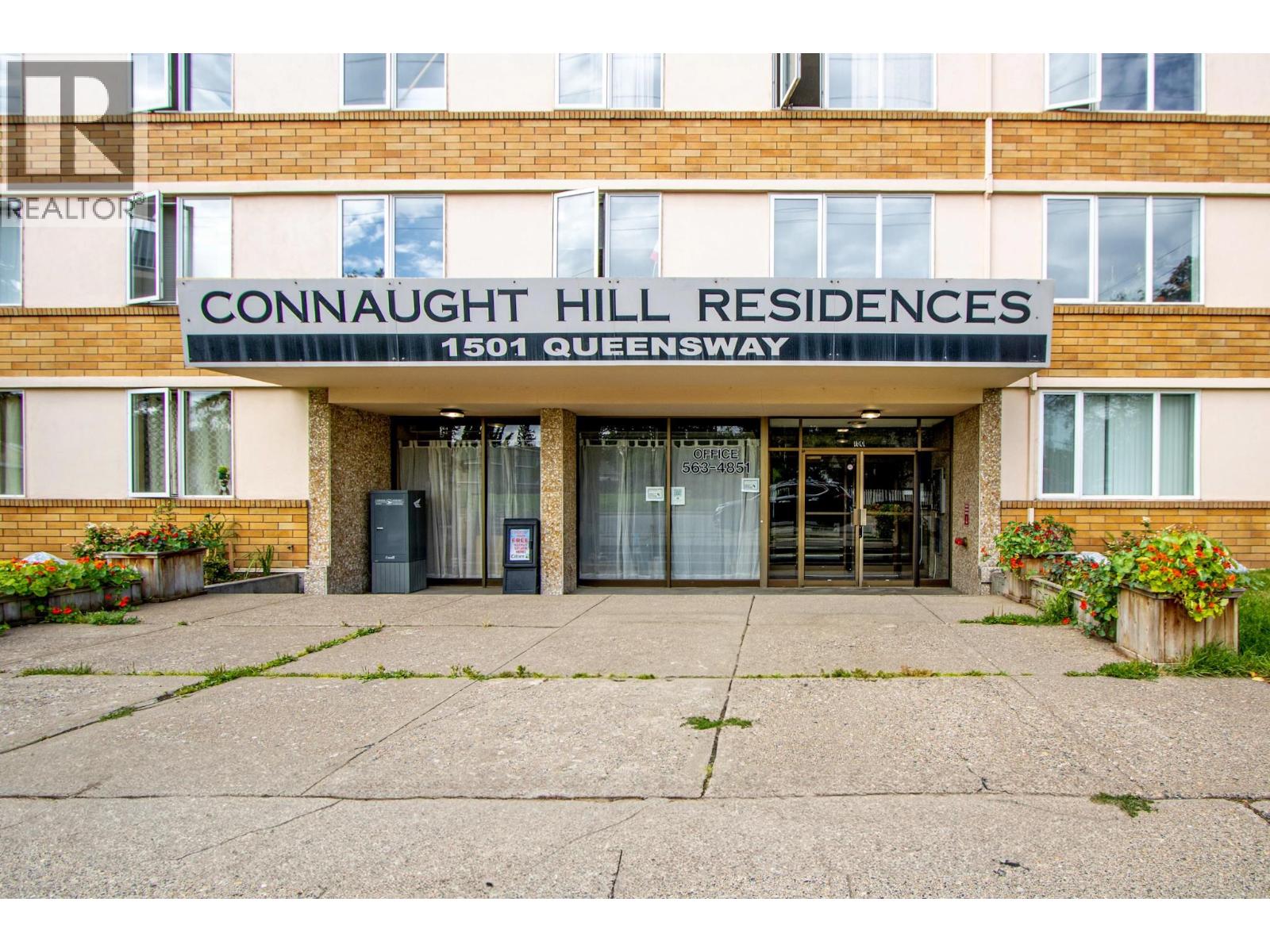 504 1501 QUEENSWAY Property Photo 1