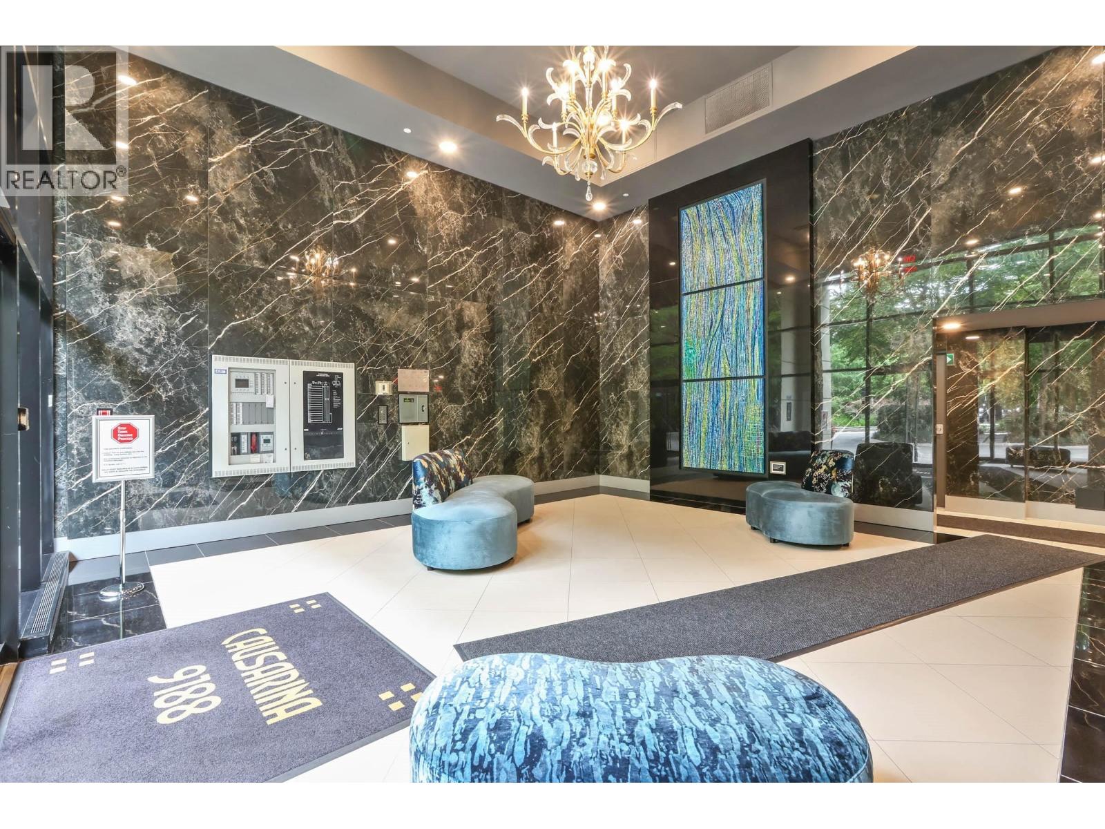 9188 Hemlock Drive #802 Property Photo 5