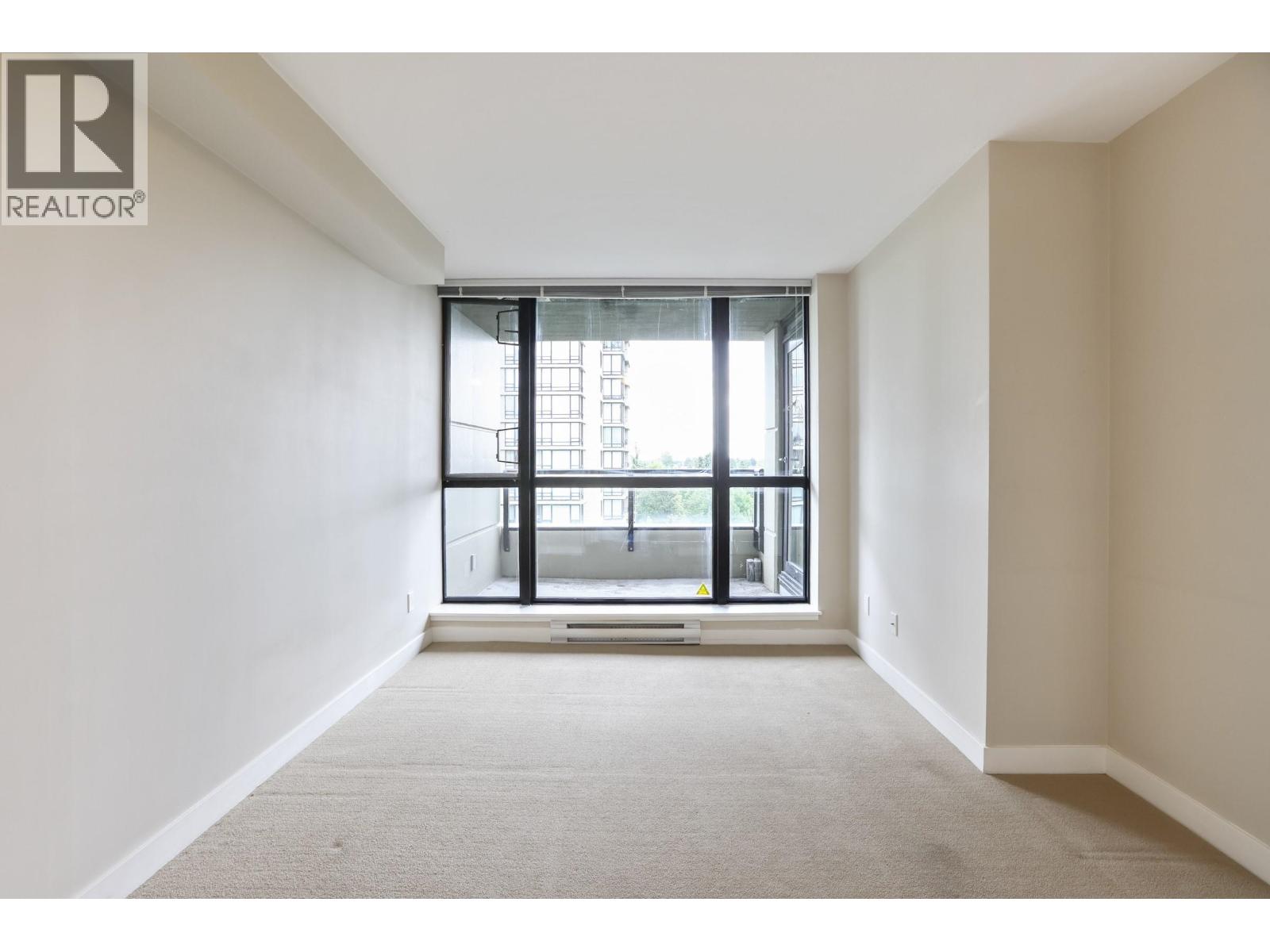 9188 Hemlock Drive #802 Property Photo 12