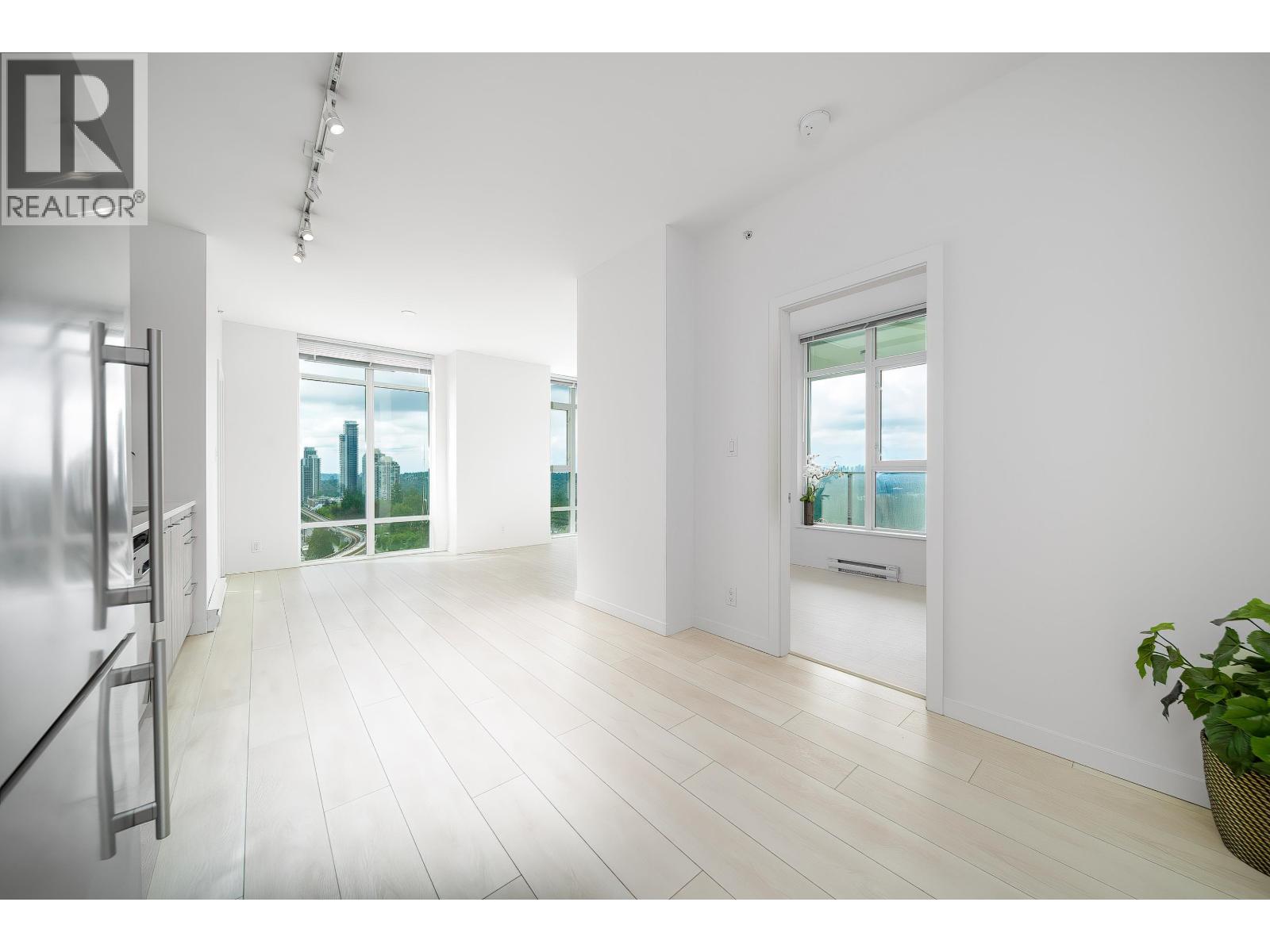 691 North Road #902 Property Photo 3