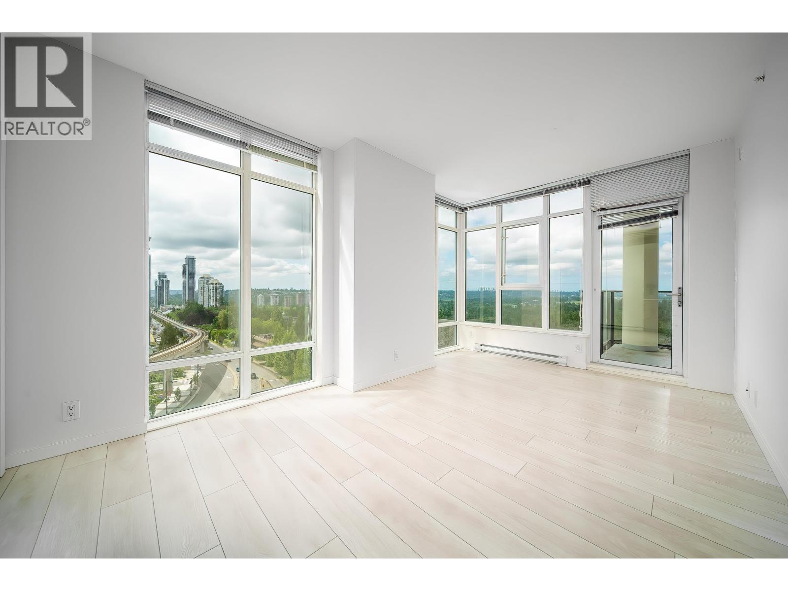 691 North Road #902 Property Photo 6