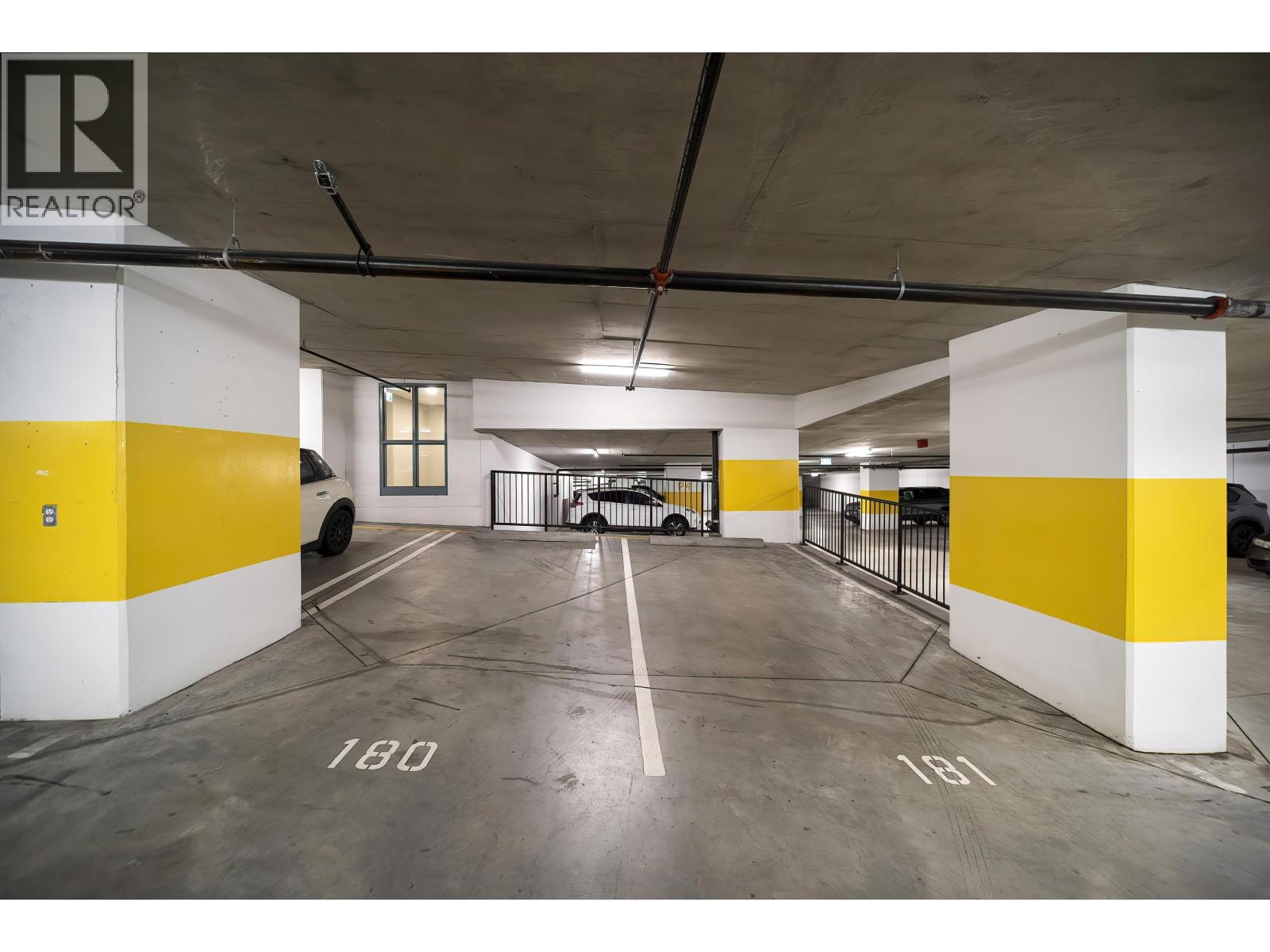 691 North Road #902 Property Photo 19