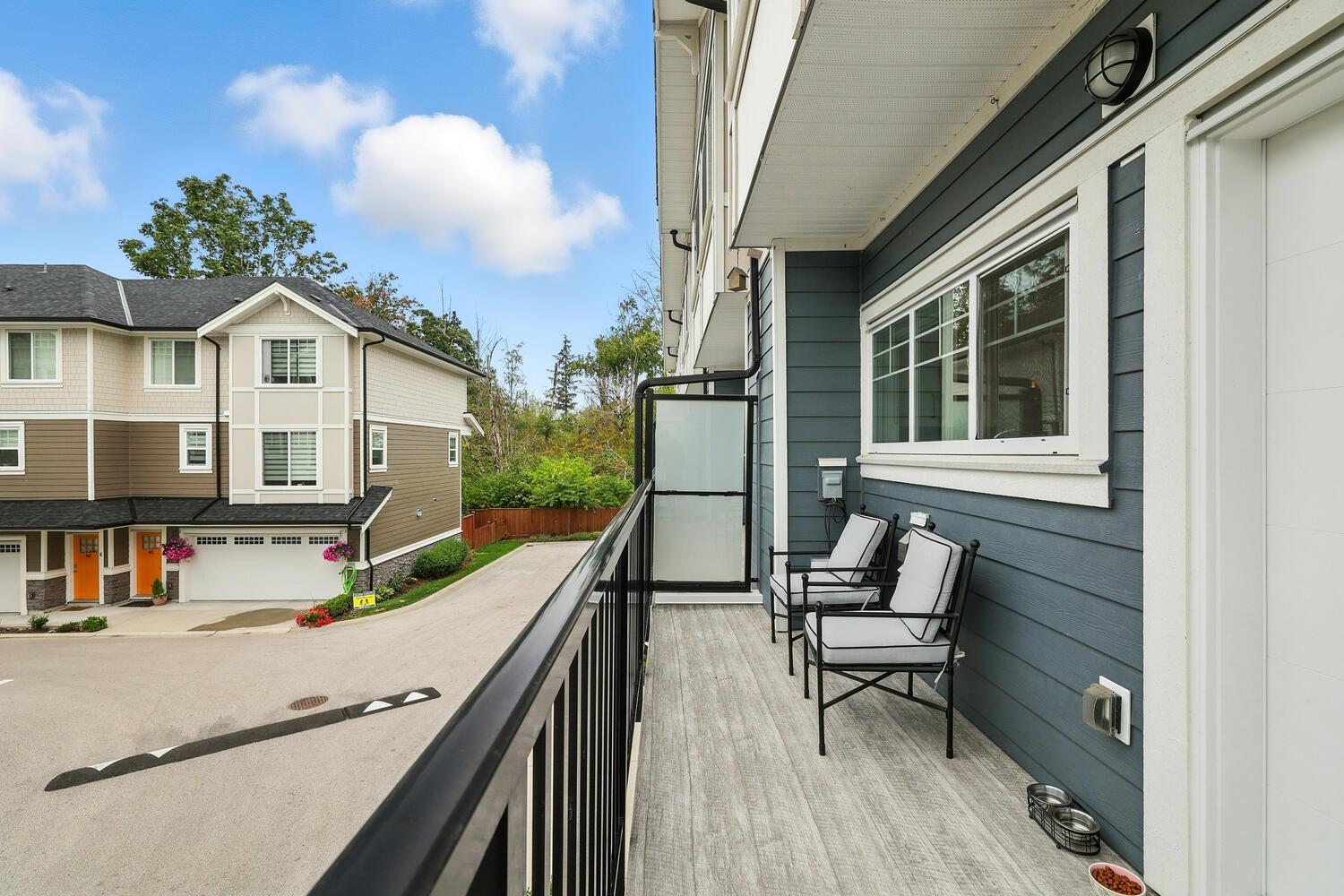 19501 74 #40 Property Photo 13