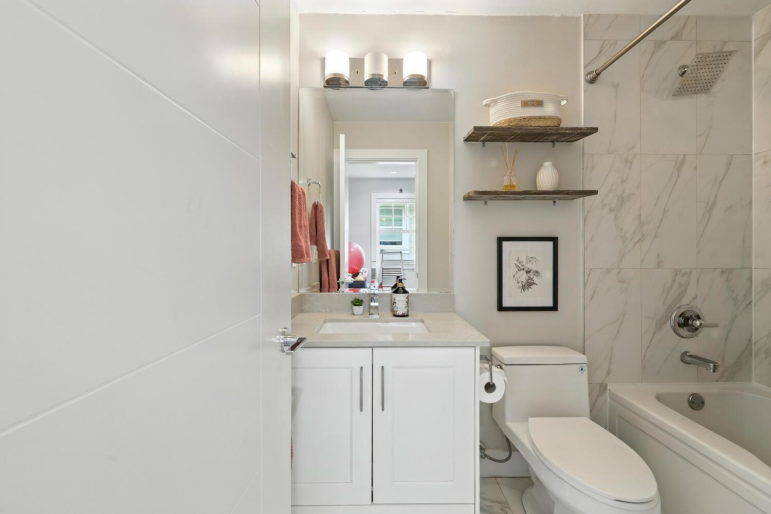 19501 74 #40 Property Photo 25